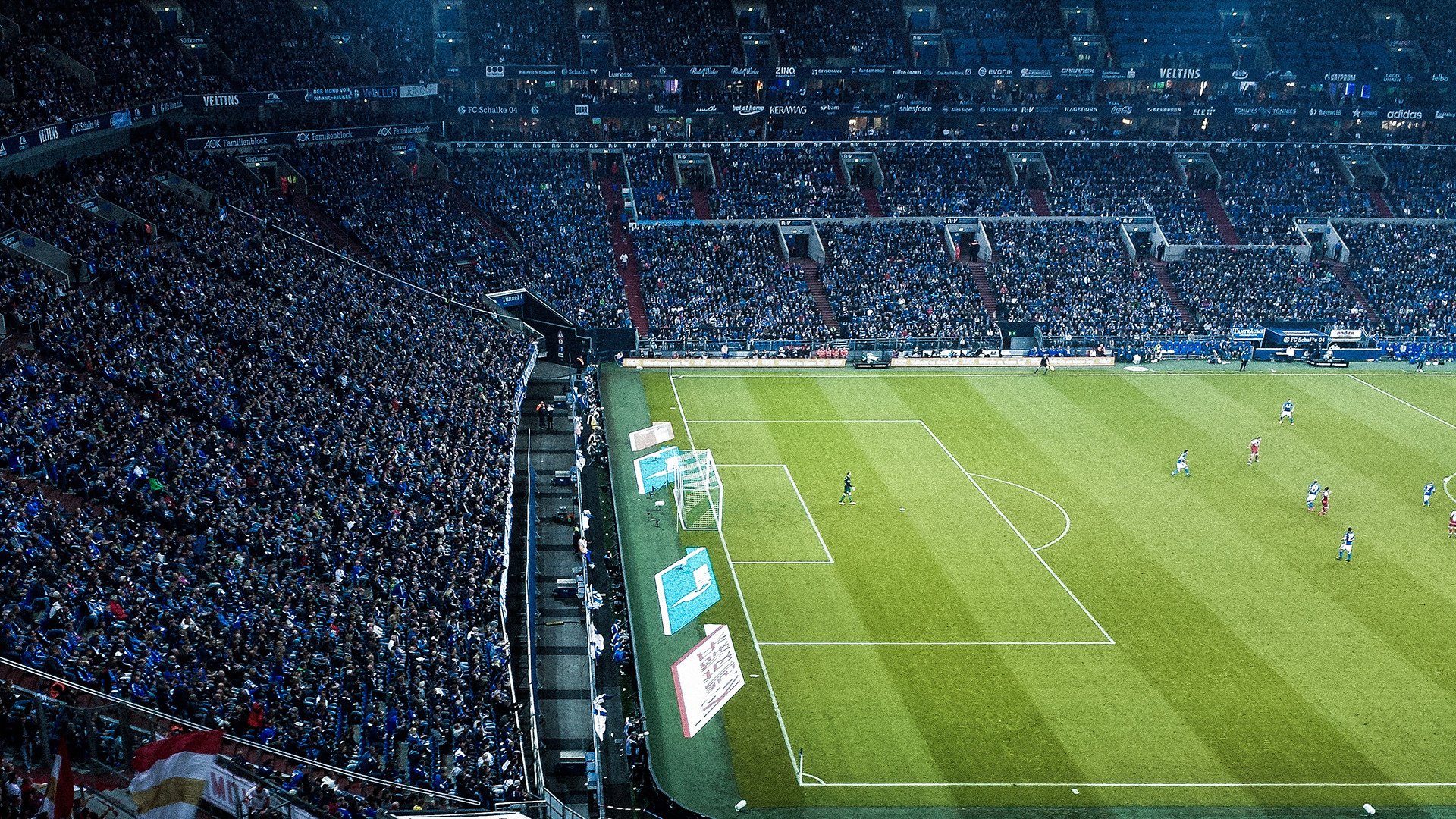 世界杯经典再现：精彩片段永存人心！，世界杯精彩剪辑